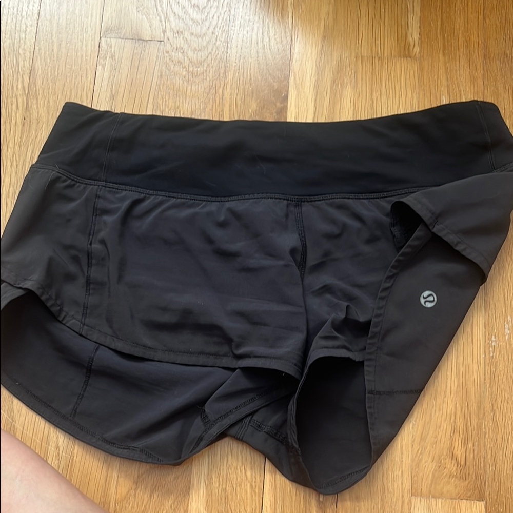 Lululemon Black Speed-Up 2.5 inch inseam